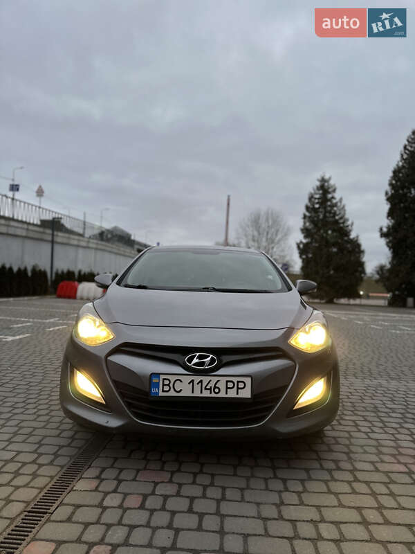 Хетчбек Hyundai i30 2012 в Львові