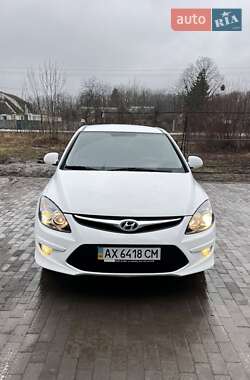 Хетчбек Hyundai i30 2011 в Новій Водолагі