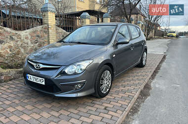 Хэтчбек Hyundai i30 2010 в Киеве