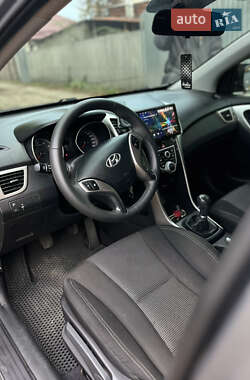 Хэтчбек Hyundai i30 2013 в 