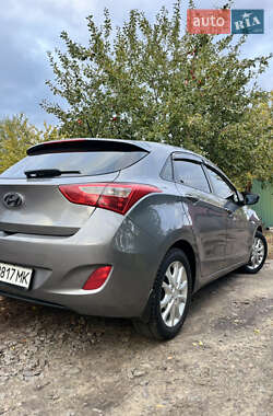 Хэтчбек Hyundai i30 2013 в 