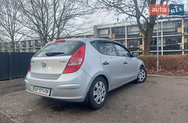 Хэтчбек Hyundai i30 2008 в Киеве