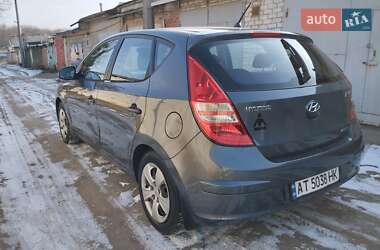 Хэтчбек Hyundai i30 2009 в Харькове