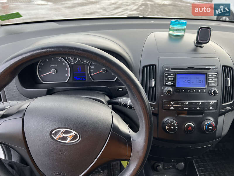 Хэтчбек Hyundai i30 2009 в Нововолынске фото 14 Хэтчбек Hyundai i30 2009 в Нововолынске