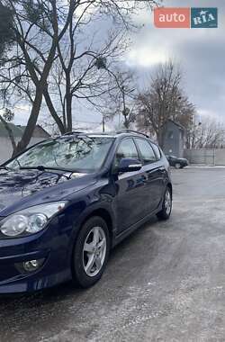 Универсал Hyundai i30 2010 в 