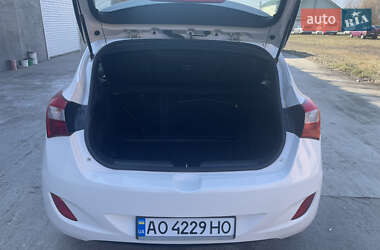 Хэтчбек Hyundai i30 2013 в 