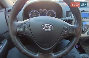 Универсал Hyundai i30 2011 в Одессе