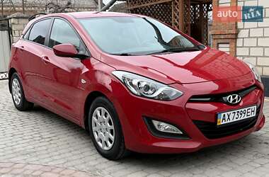 Хэтчбек Hyundai i30 2012 в Виннице