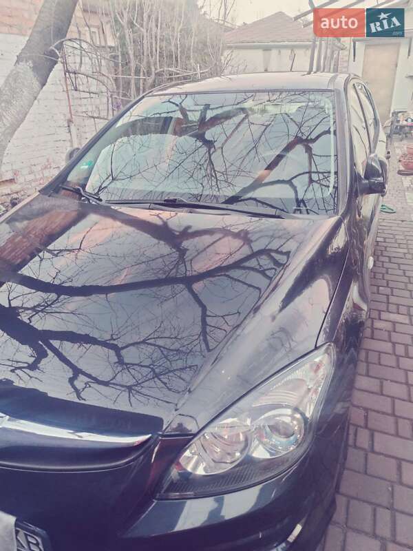 Хэтчбек Hyundai i30 2011 в Днепре