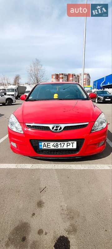 Хэтчбек Hyundai i30 2007 в Днепре