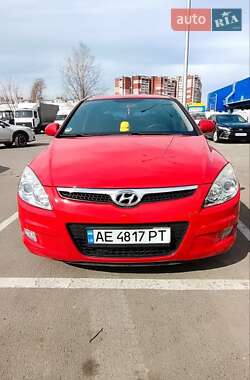Хэтчбек Hyundai i30 2007 в 
