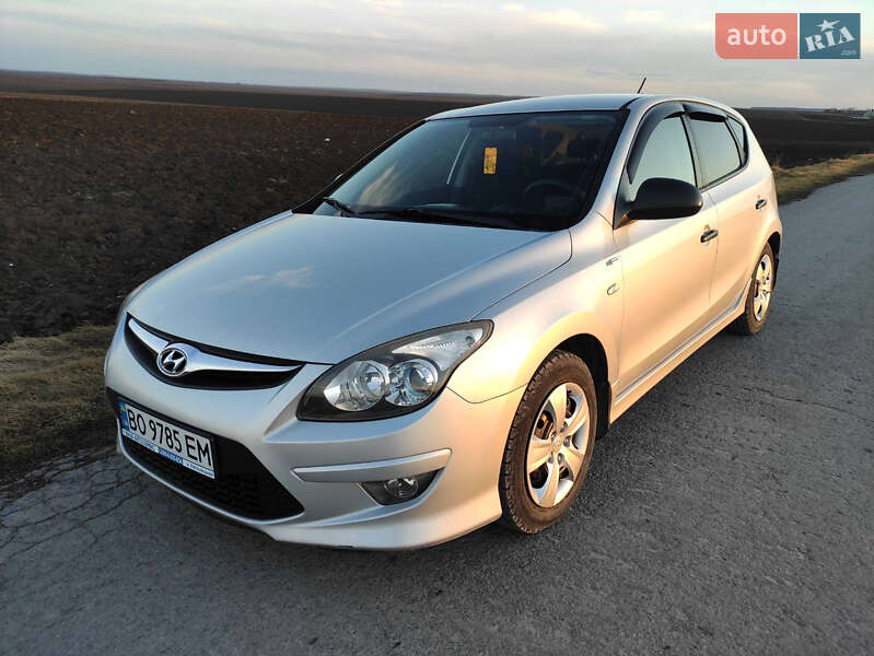Хетчбек Hyundai i30 2011 в Підволочиську