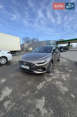 Фастбэк Hyundai i30 2022 в Львове