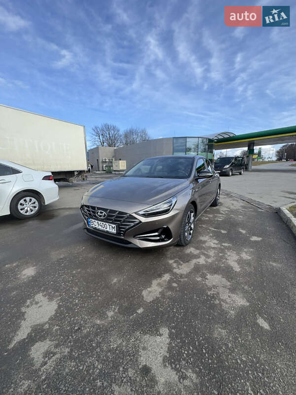 Фастбэк Hyundai i30 2022 в Львове