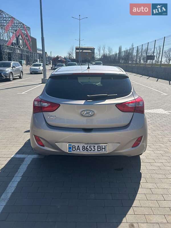 Хэтчбек Hyundai i30 2016 в Николаеве