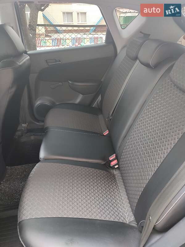 Хэтчбек Hyundai i30 2009 в Сумах фото 7 Хэтчбек Hyundai i30 2009 в Сумах