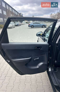 Универсал Hyundai i30 2009 в 