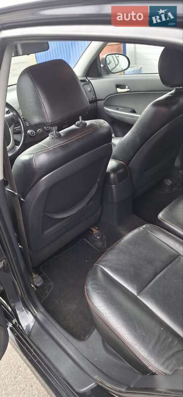 Хетчбек Hyundai i30 2010 в Києві