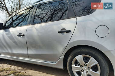 Универсал Hyundai i30 2011 в Новой Ушице