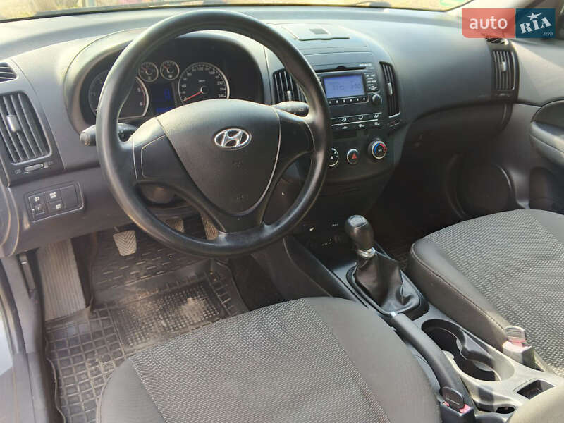Універсал Hyundai i30 2011 в Новій Ушиці
