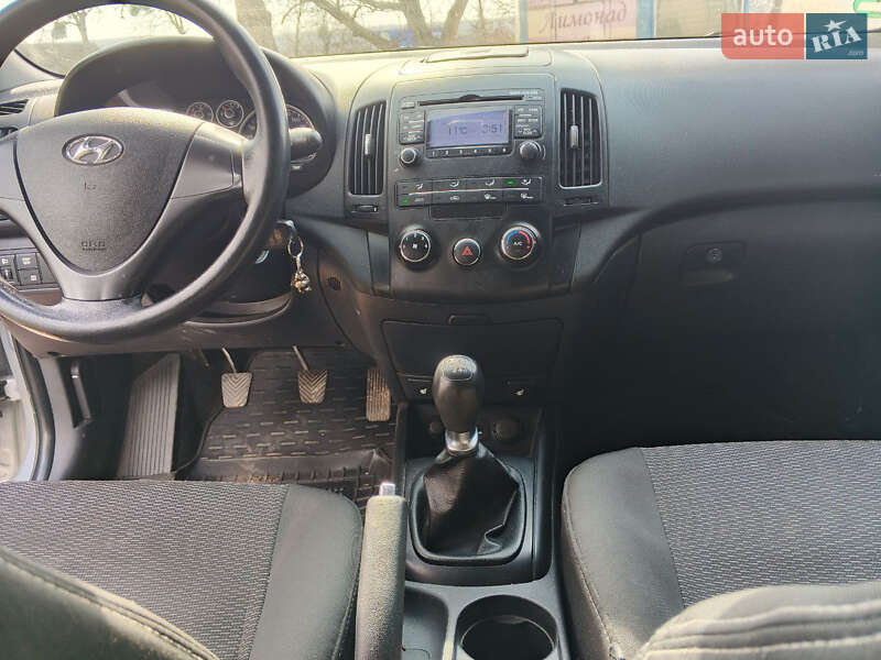 Універсал Hyundai i30 2011 в Новій Ушиці