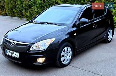 Хетчбек Hyundai i30 2008 в 