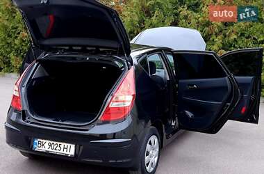 Хетчбек Hyundai i30 2008 в 