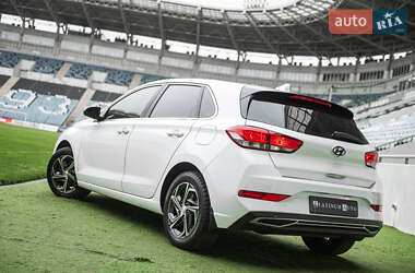 Хэтчбек Hyundai i30 2022 в 