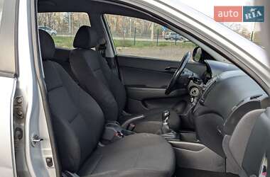 Хэтчбек Hyundai i30 2011 в 