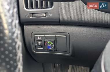 Хэтчбек Hyundai i30 2011 в 