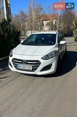 Хэтчбек Hyundai i30 2016 в 