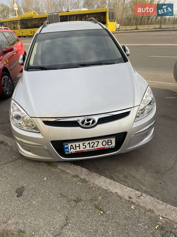 Універсал Hyundai i30 2008 в 