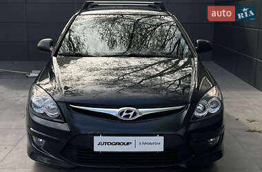 Хэтчбек Hyundai i30 2011 в 
