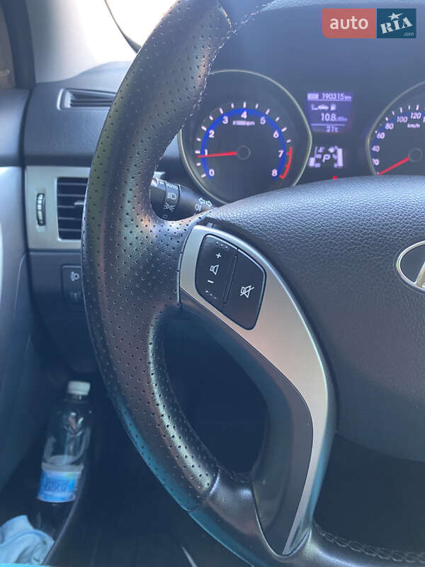 Универсал Hyundai i30 2013 в Киеве