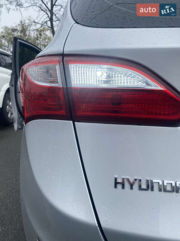 Универсал Hyundai i30 2013 в Киеве