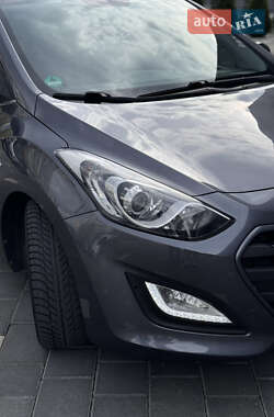 Хетчбек Hyundai i30 2015 в 