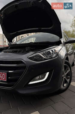 Хетчбек Hyundai i30 2015 в 