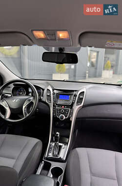 Хетчбек Hyundai i30 2015 в 