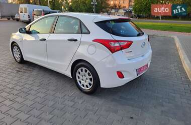 Хэтчбек Hyundai i30 2014 в 
