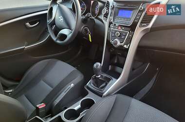 Хэтчбек Hyundai i30 2014 в 