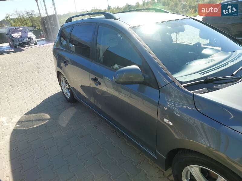 Универсал Hyundai i30 2010 в Львове фото 11 Универсал Hyundai i30 2010 в Львове