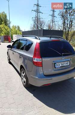 Универсал Hyundai i30 2012 в 