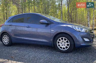 Хэтчбек Hyundai i30 2013 в 