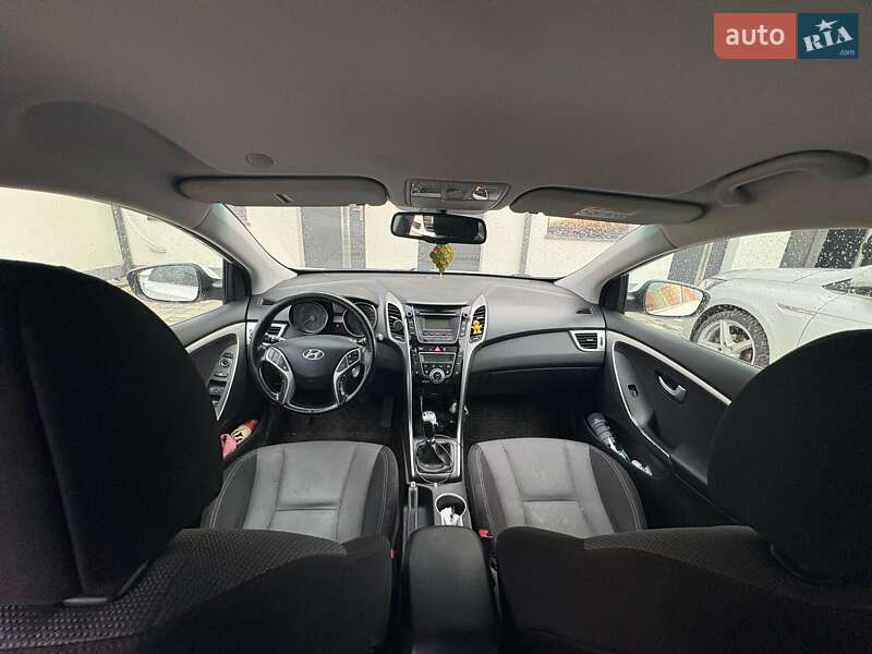 Універсал Hyundai i30 2014 в Шепетівці