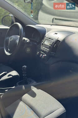 Хэтчбек Hyundai i30 2008 в 
