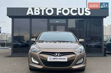 Хетчбек Hyundai i30 2012 в 