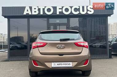 Хетчбек Hyundai i30 2012 в 