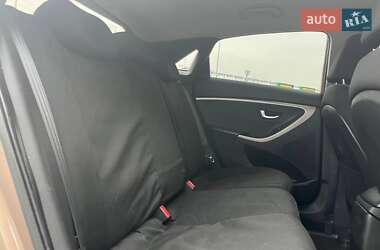 Хетчбек Hyundai i30 2012 в 