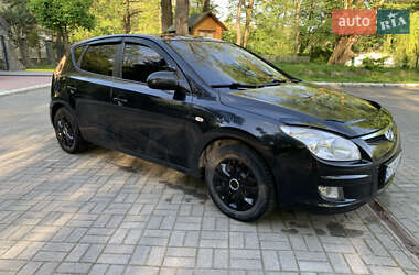 Хэтчбек Hyundai i30 2007 в 