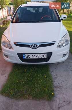 Хэтчбек Hyundai i30 2009 в Теребовле